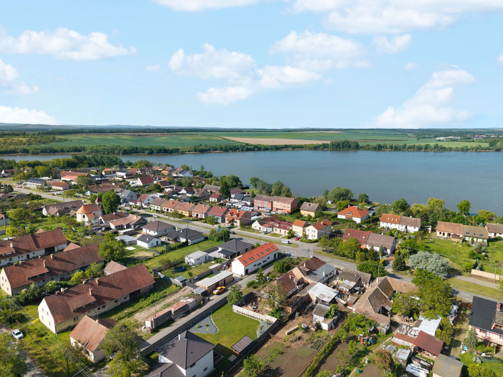 Cyklistická krajina kolem Nové Vsi